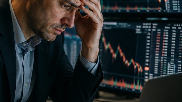 Tech Turmoil: Semiconductor Stocks Decline Before Key Micron Report