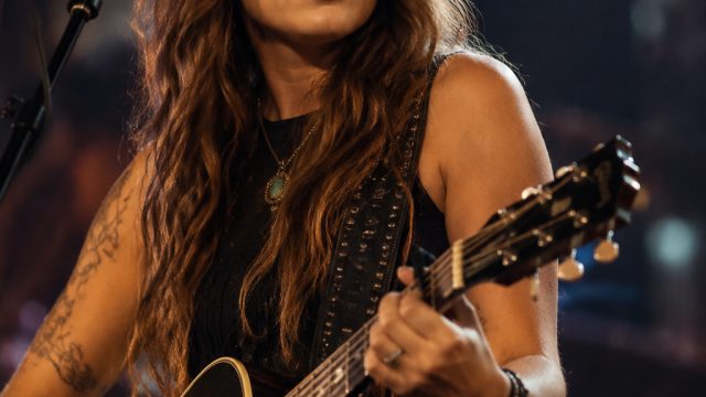 Ella Langley Makes Waves with Historic Country Chart Achievement