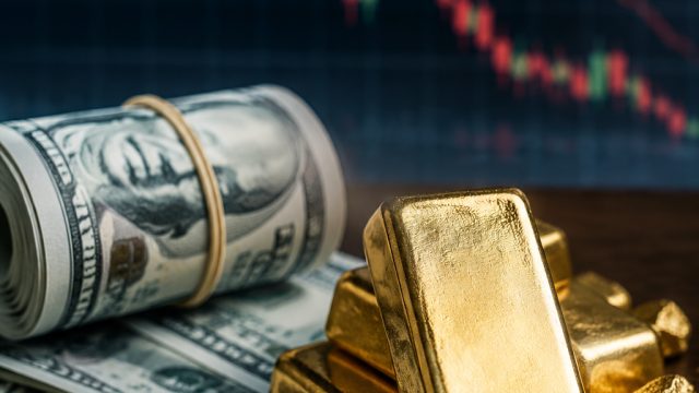 Market Dynamics: Gold's Recent Struggles Amid Dollar Strength